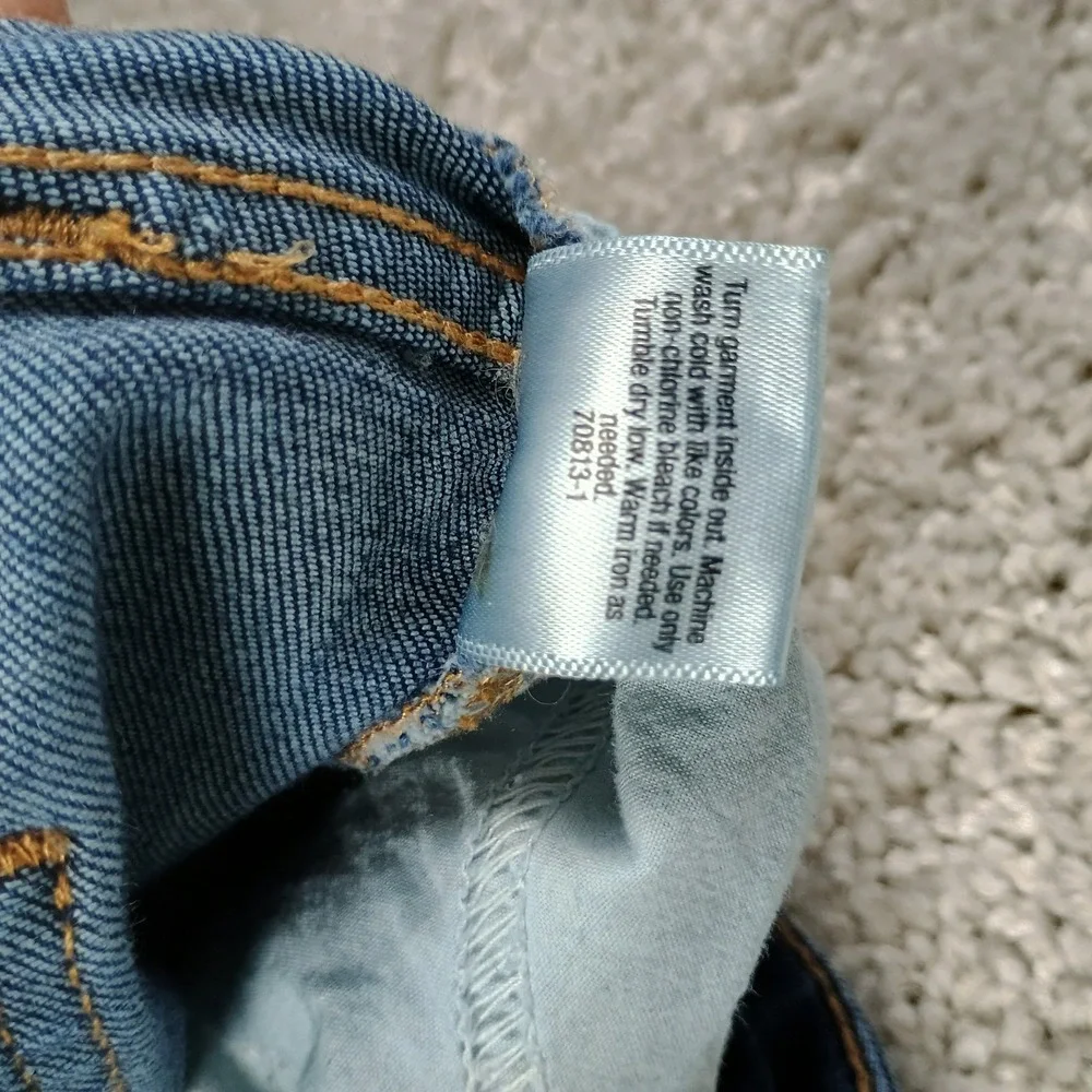 St. John's Bay Women's Size 12 Straight Leg Jeans Blue Denim Stretch Mid Rise
